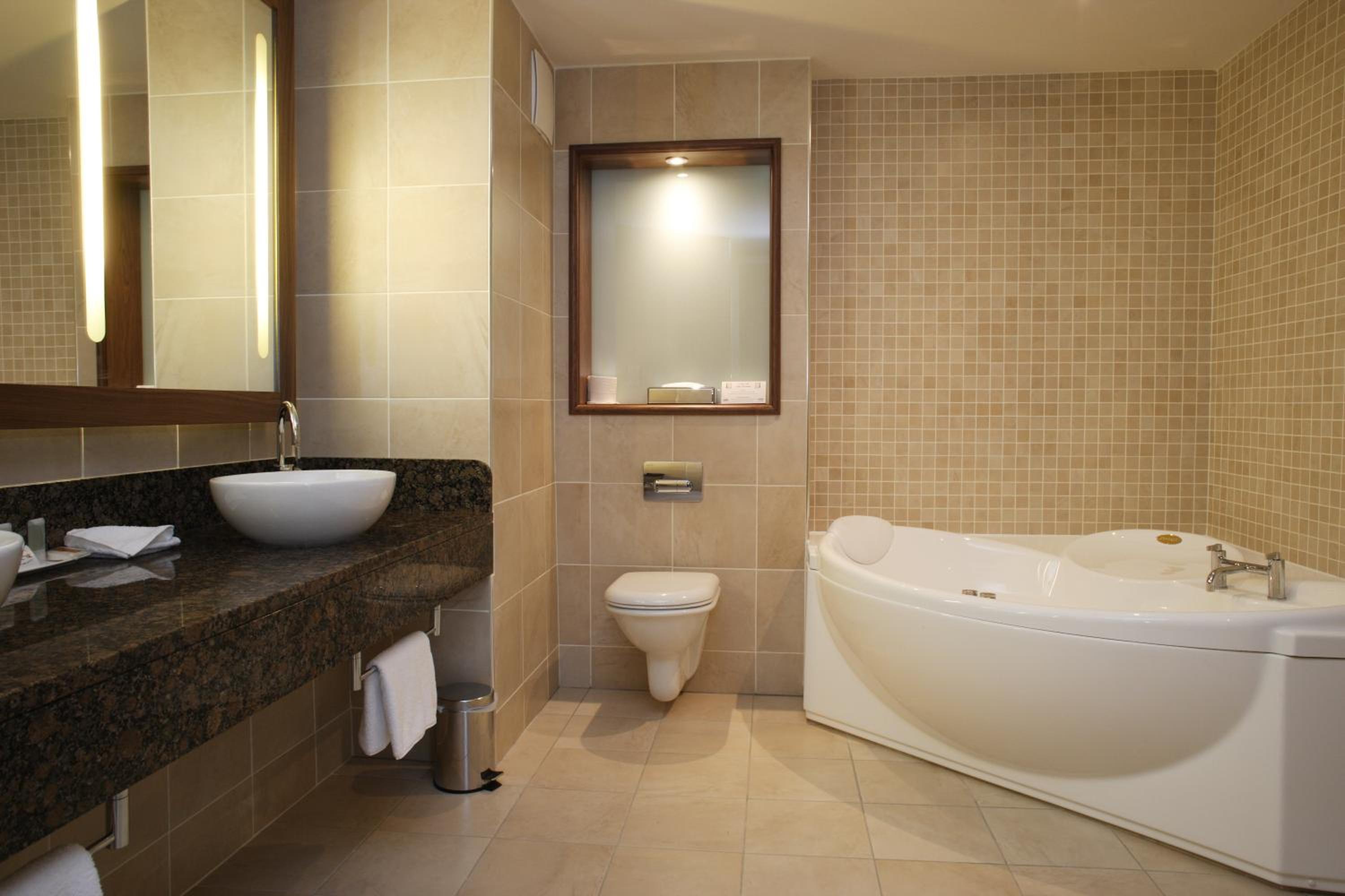 Retreat, Deluxe, Lake View, Adult Only