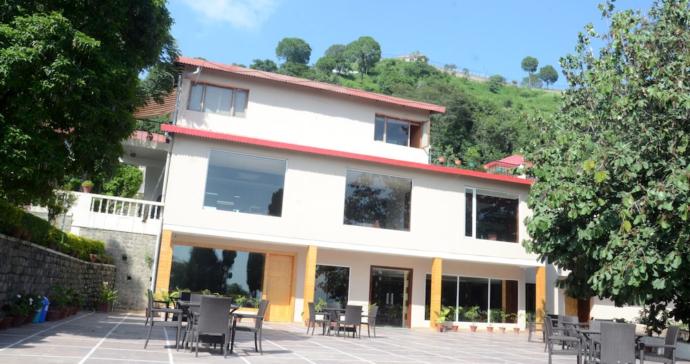 The Fern Surya Resort 2/55