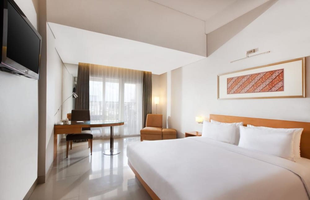 Hotel The Capital Surabaya 10/50