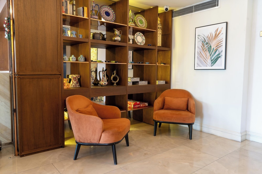 The Biancho Hotel Pera 51/73