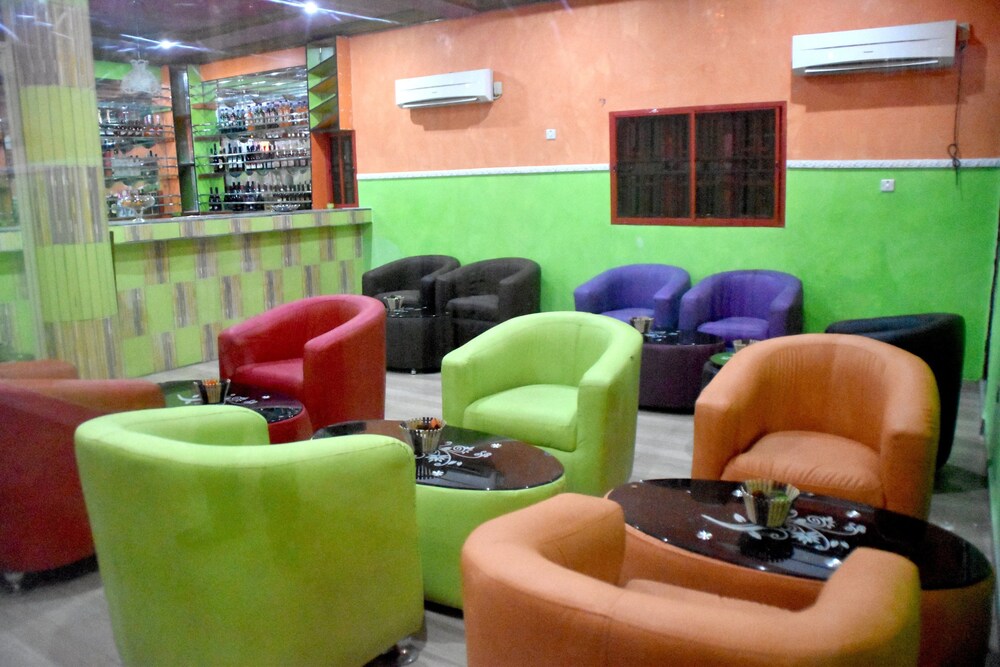 Royal Park Hotel & Suites 46/66