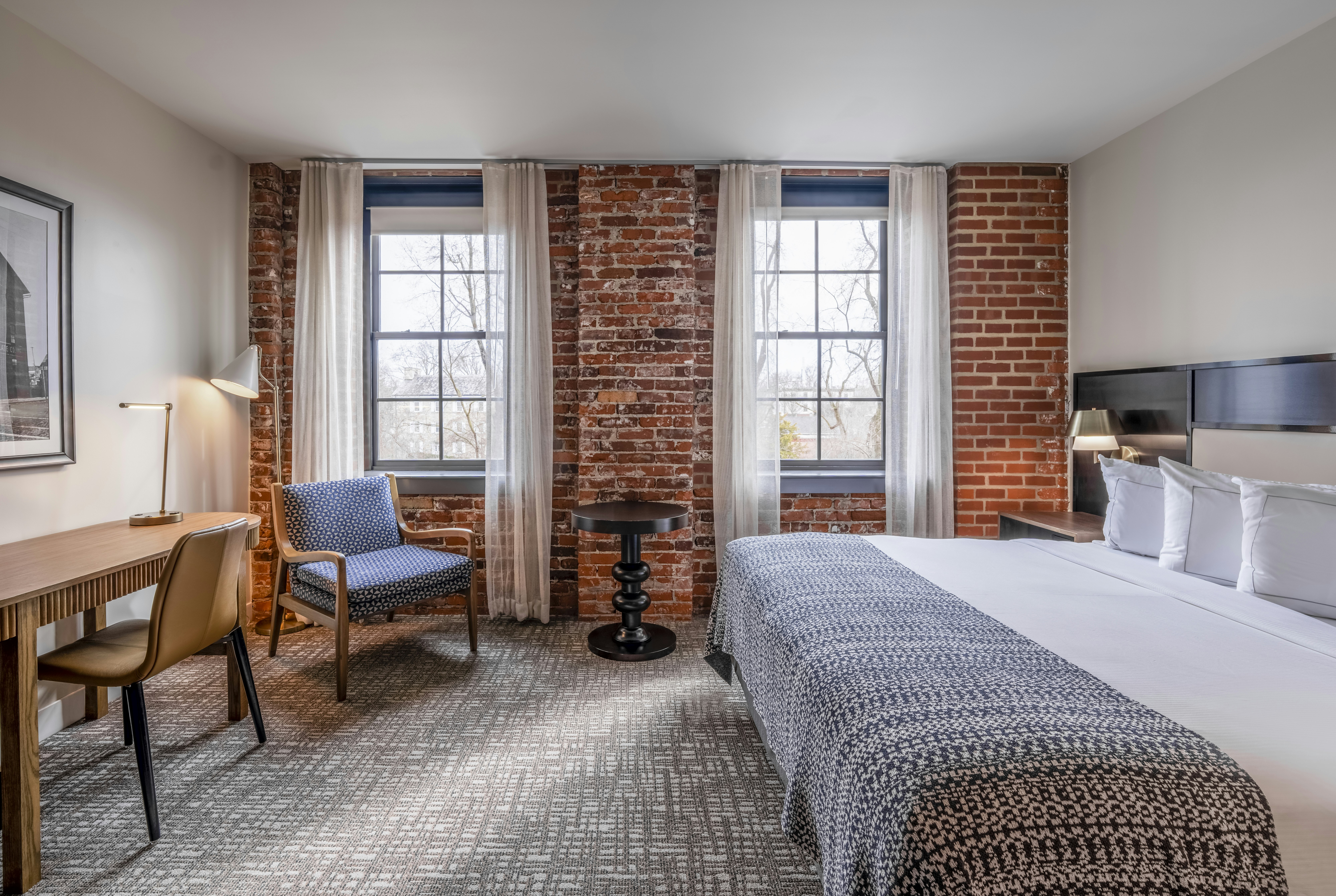 Factory, King Bed, Park View
