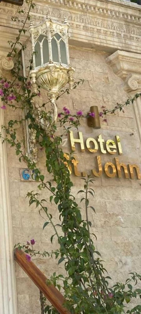 Saint John Hotel - Boutique Class 65/68