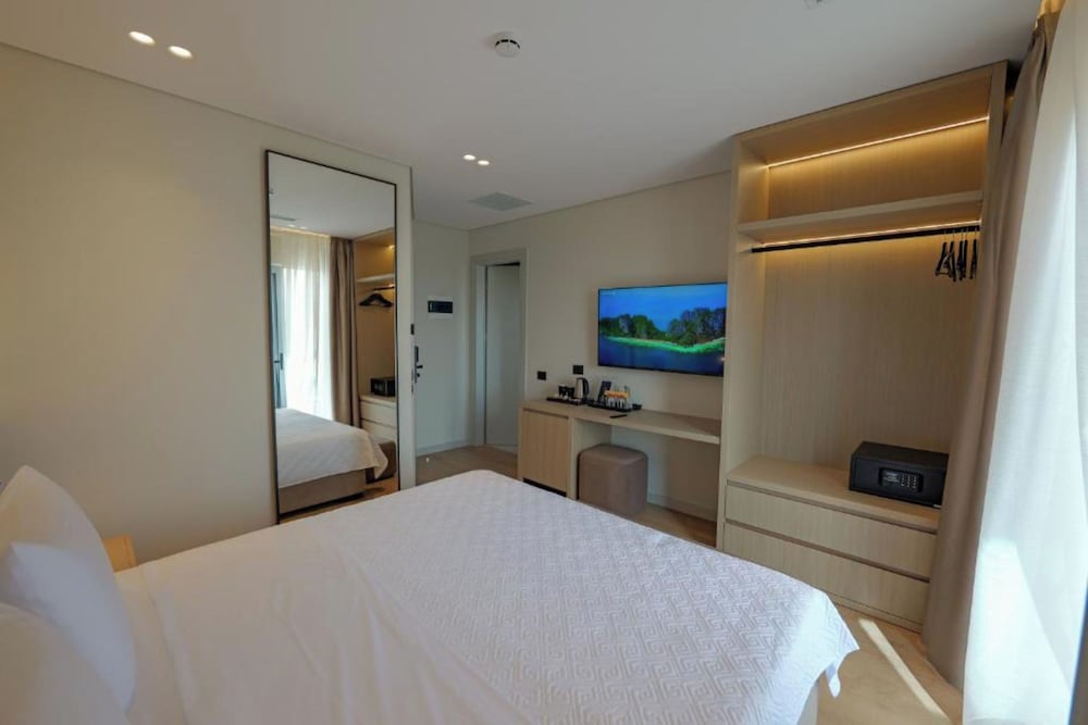 Hotel Teuta 11/50