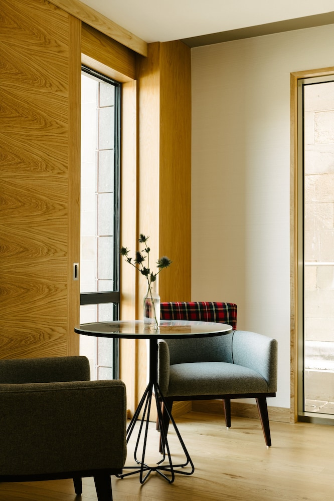 Market Street Hotel 32/46