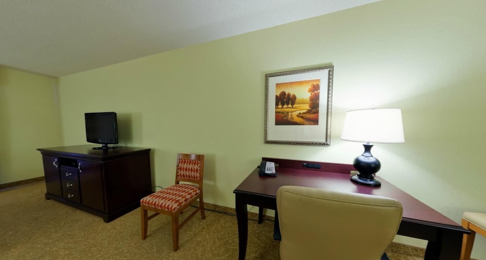Country Inn & Suites by Radisson, Marion 59/64