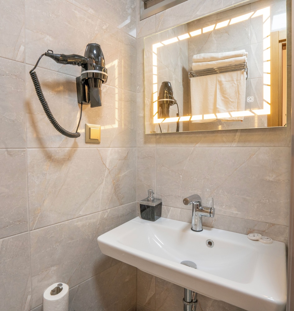 Grand Reis Otel 23/26