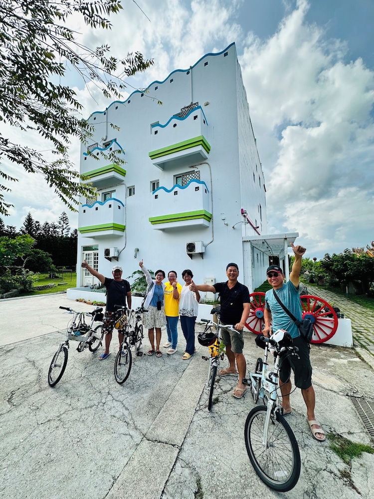Yurong B&B 35/50