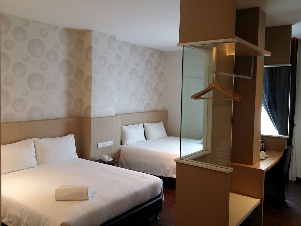 D Elegance Hotel 10/43