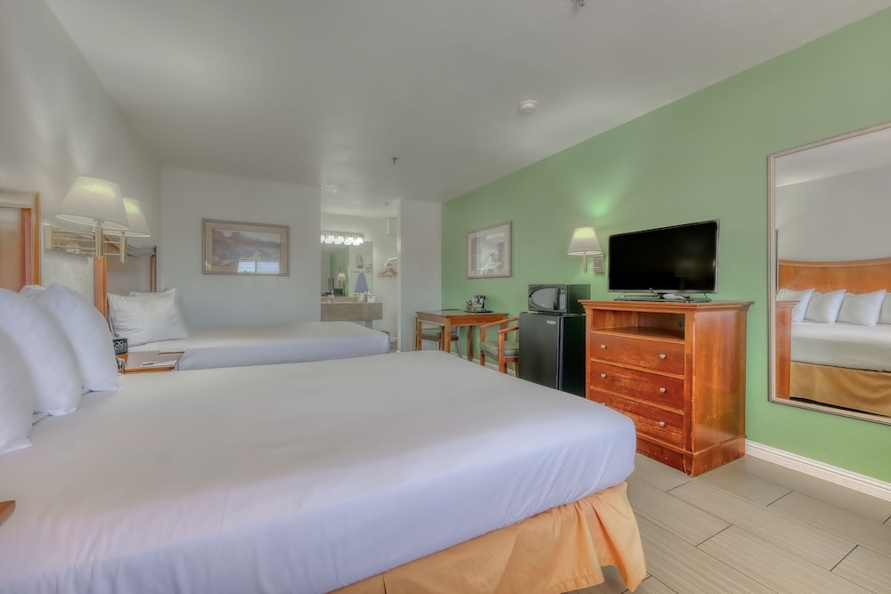 RIO DEL SOL INN NEEDLES 19/62