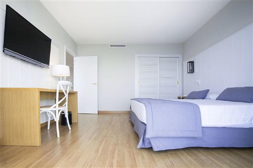 Executive, Suite