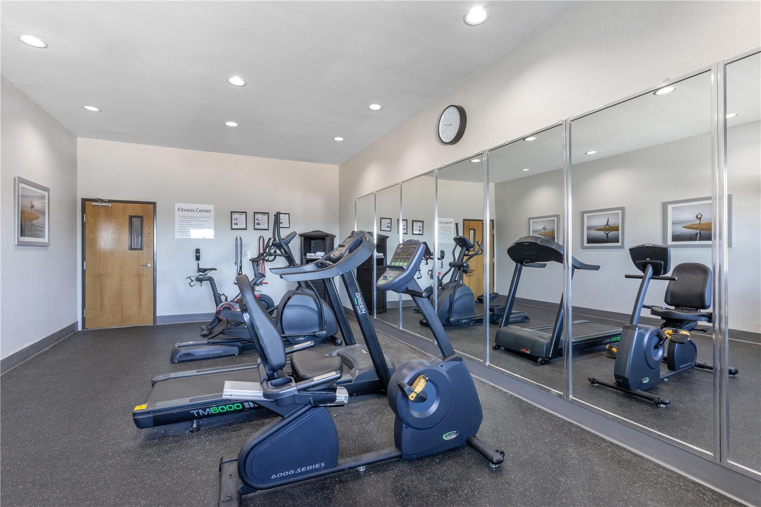 Best Western Plus Lampasas Inn and Suites 19/36