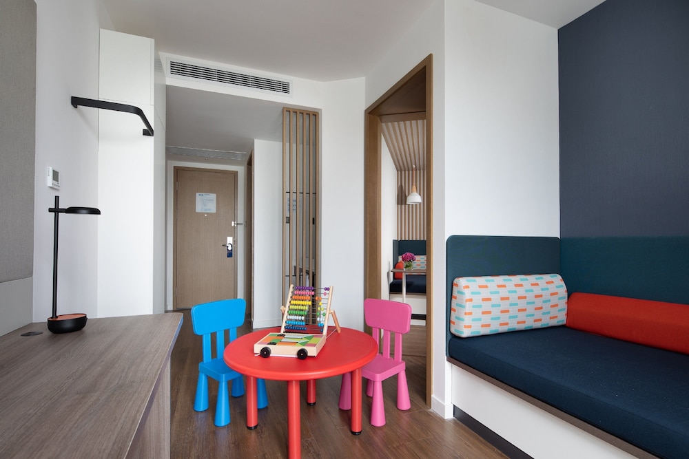 Holiday Inn Express Chengdu Longquanyi North 22/48