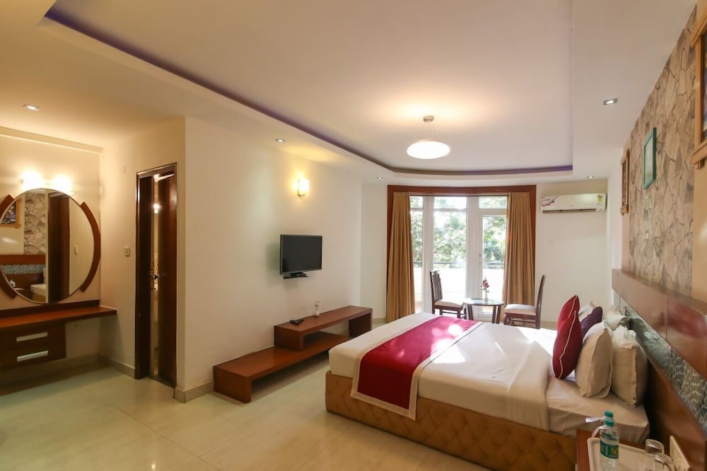 Icon Suites By Bhagini 28/50