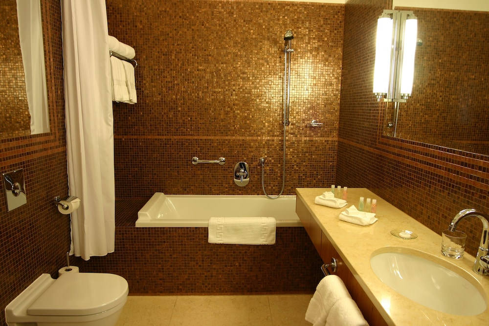 Ventana Hotel Prague 68/71