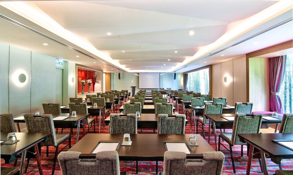 PARK PLAZA BANGKOK(SOI 18) 61/75