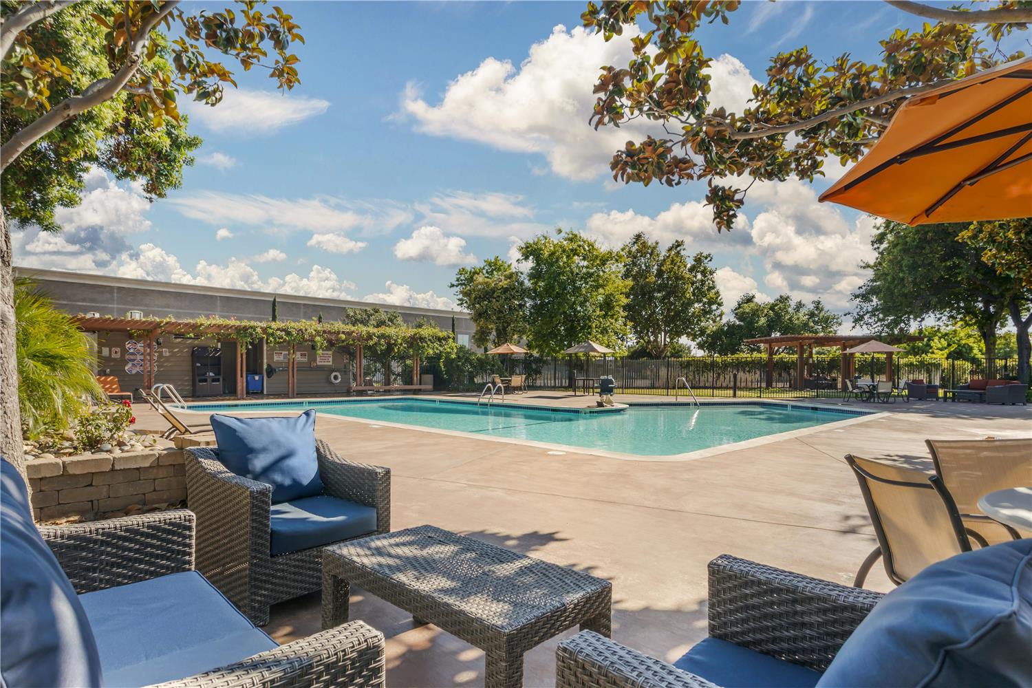Best Western Plus Garden Court Inn 52/54