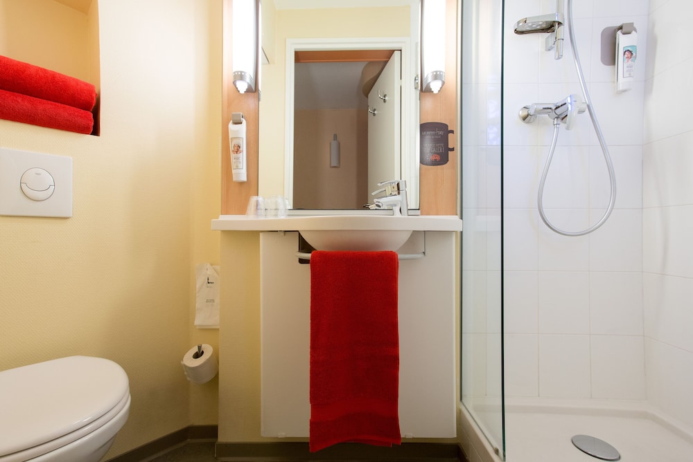 ibis Cannes Centre 23/61