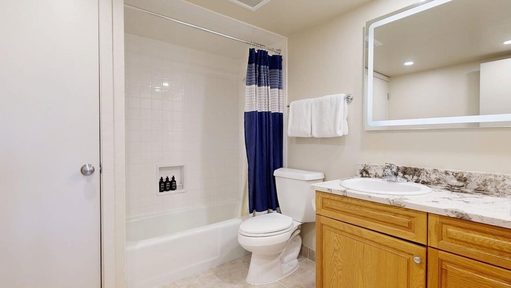 2 Bedrooms, Condo, Slope, King and Twin Beds, Sofa