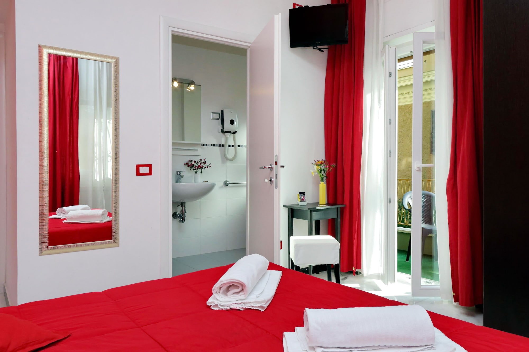 ROOM, DOUBLE BED, PRIVATE BATHROOM