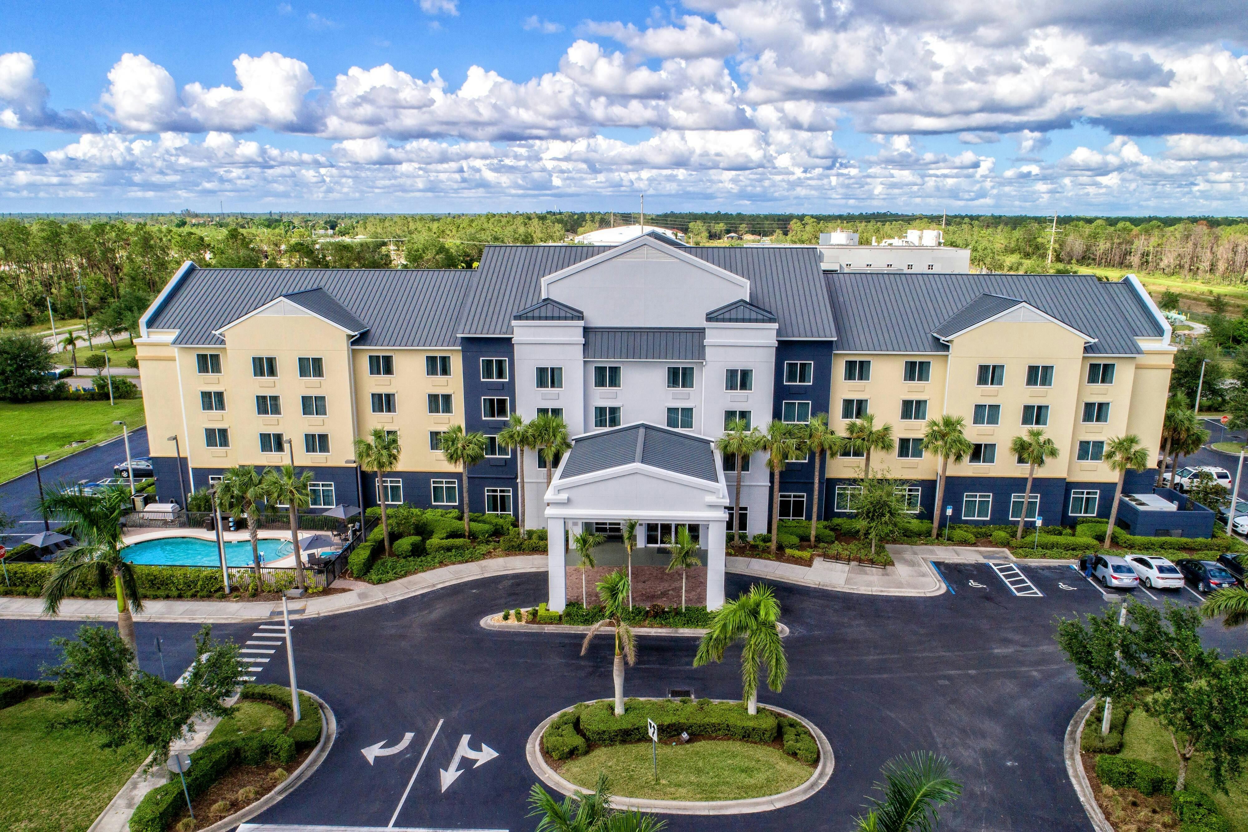Fairfield Inn Suites By Marriott Naples 18/18