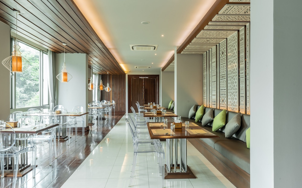Grand Hotel Vientiane 38/60