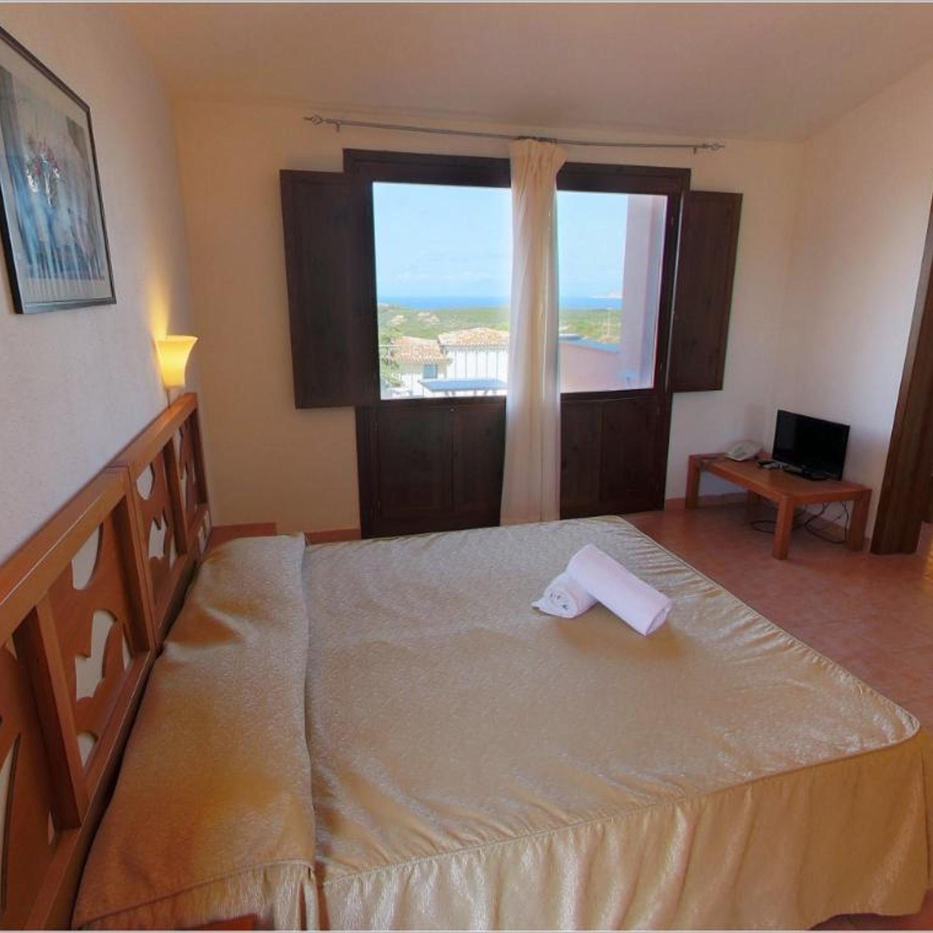 Room, Double Bed, Club Esse Gallura Beach Village 5/10