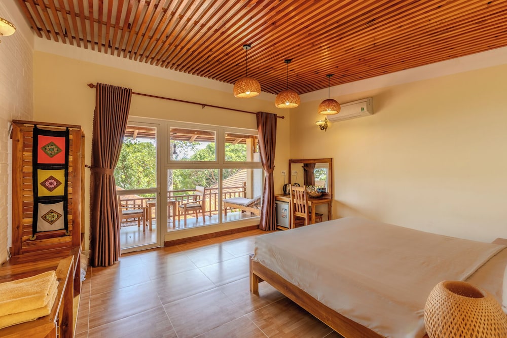 Mango Beach Resort 17/50