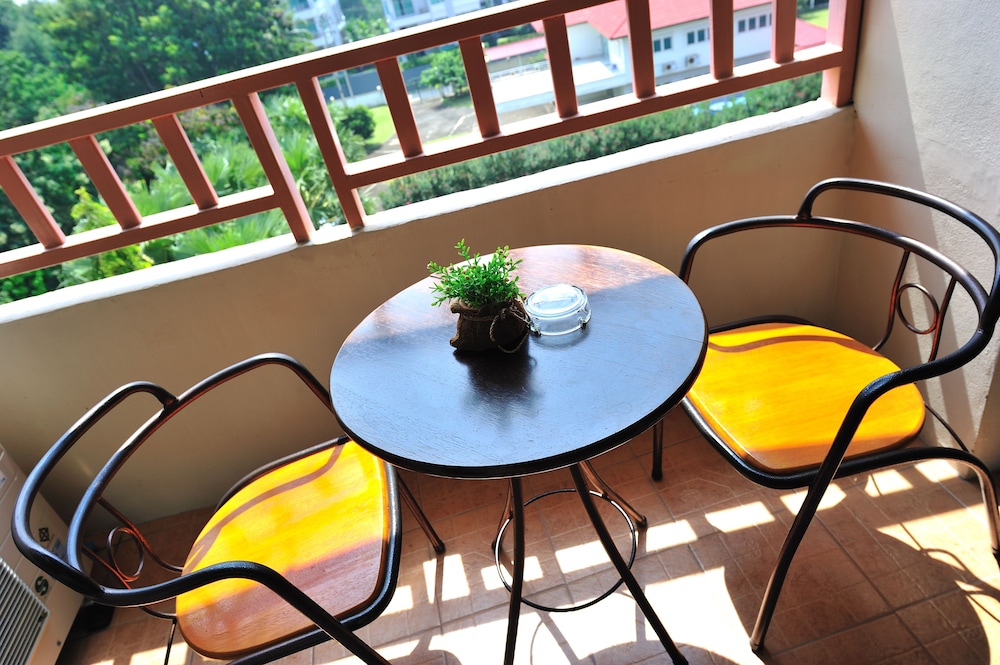 Thipurai Beach Hotel 37/50