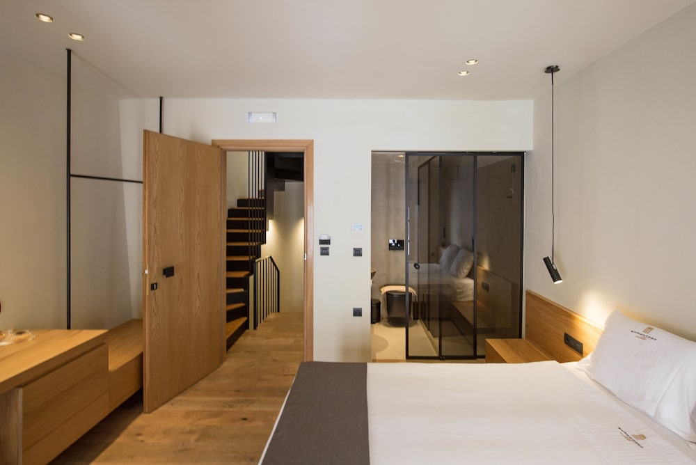 Portou House 8/42