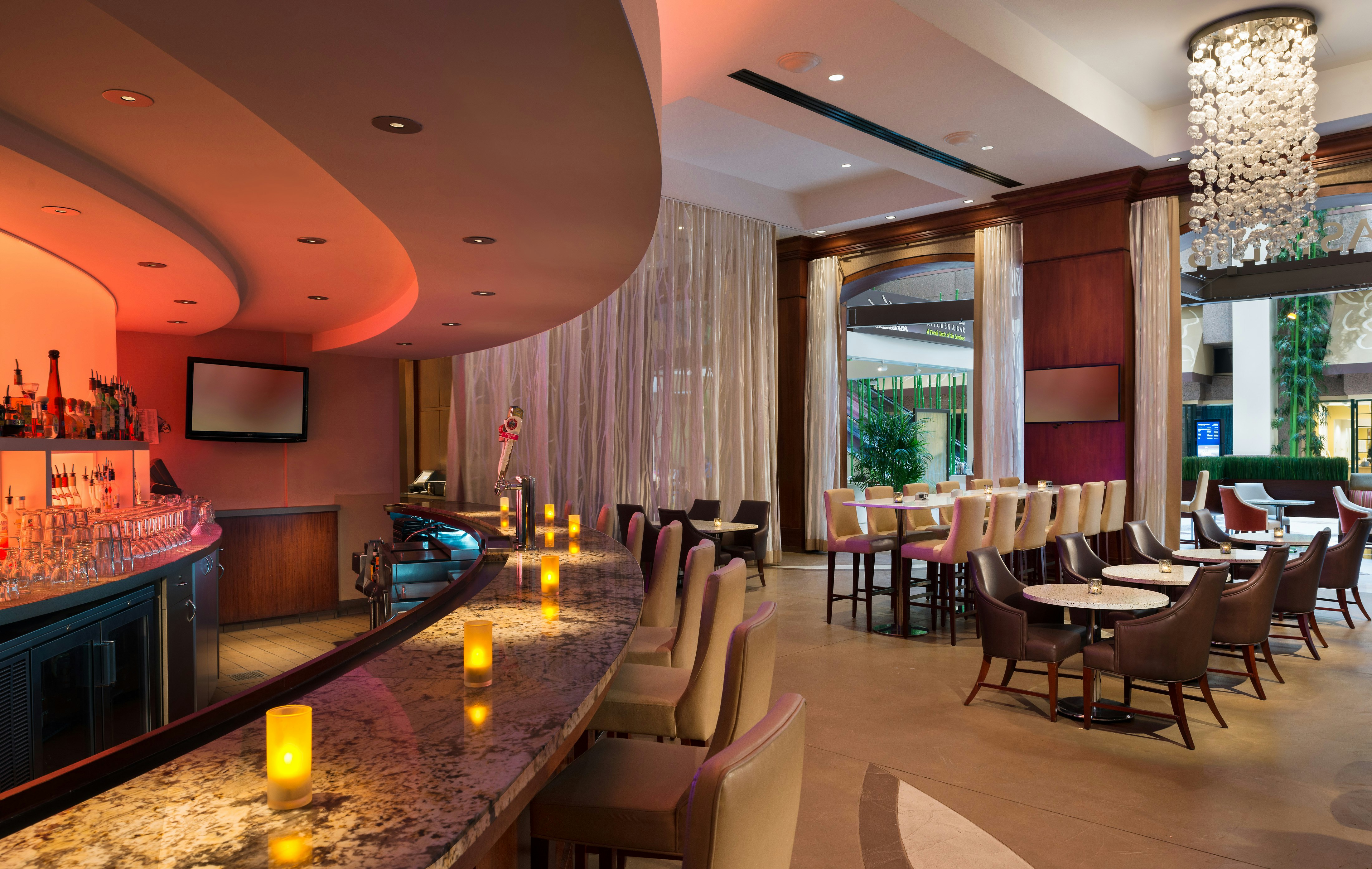 Hilton Charlotte Uptown (ex Hilton Charlotte Center City) 44/82