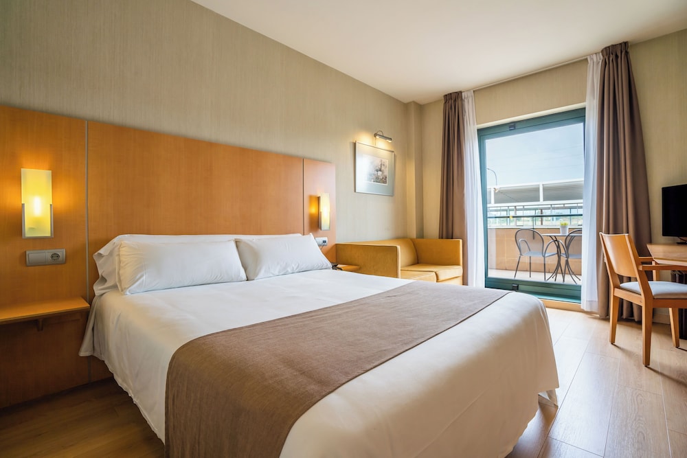 SUPERIOR, QUEEN BED, TERRACE