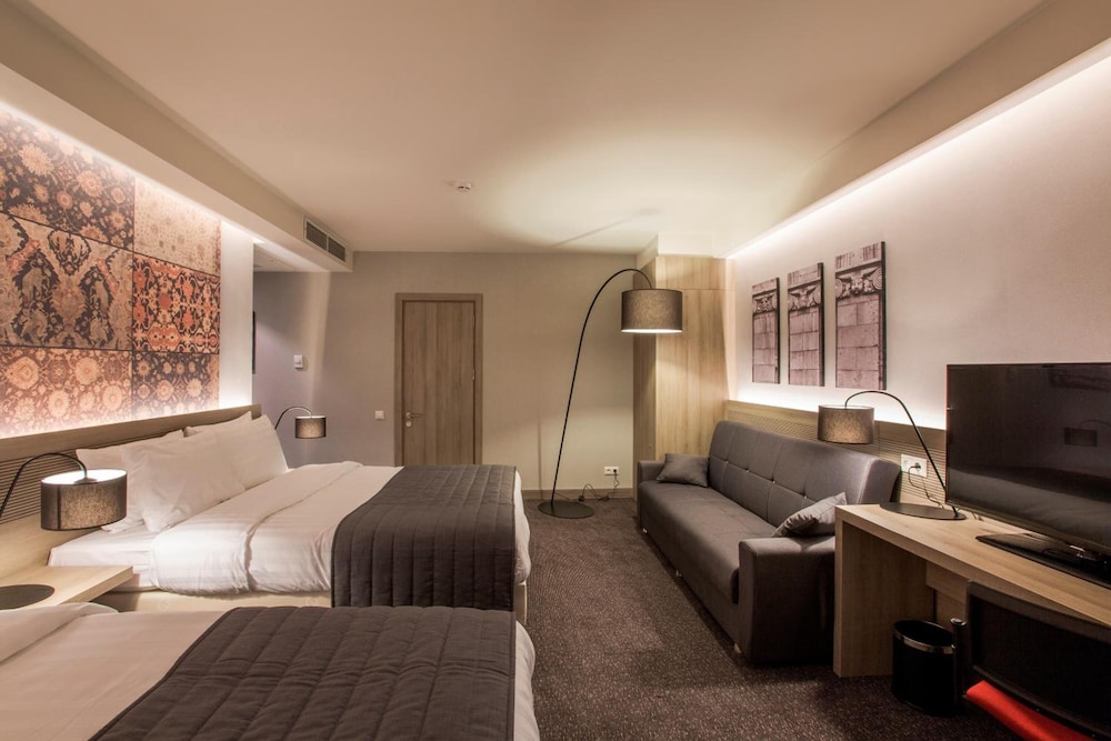 Republica Hotel Yerevan 29/31
