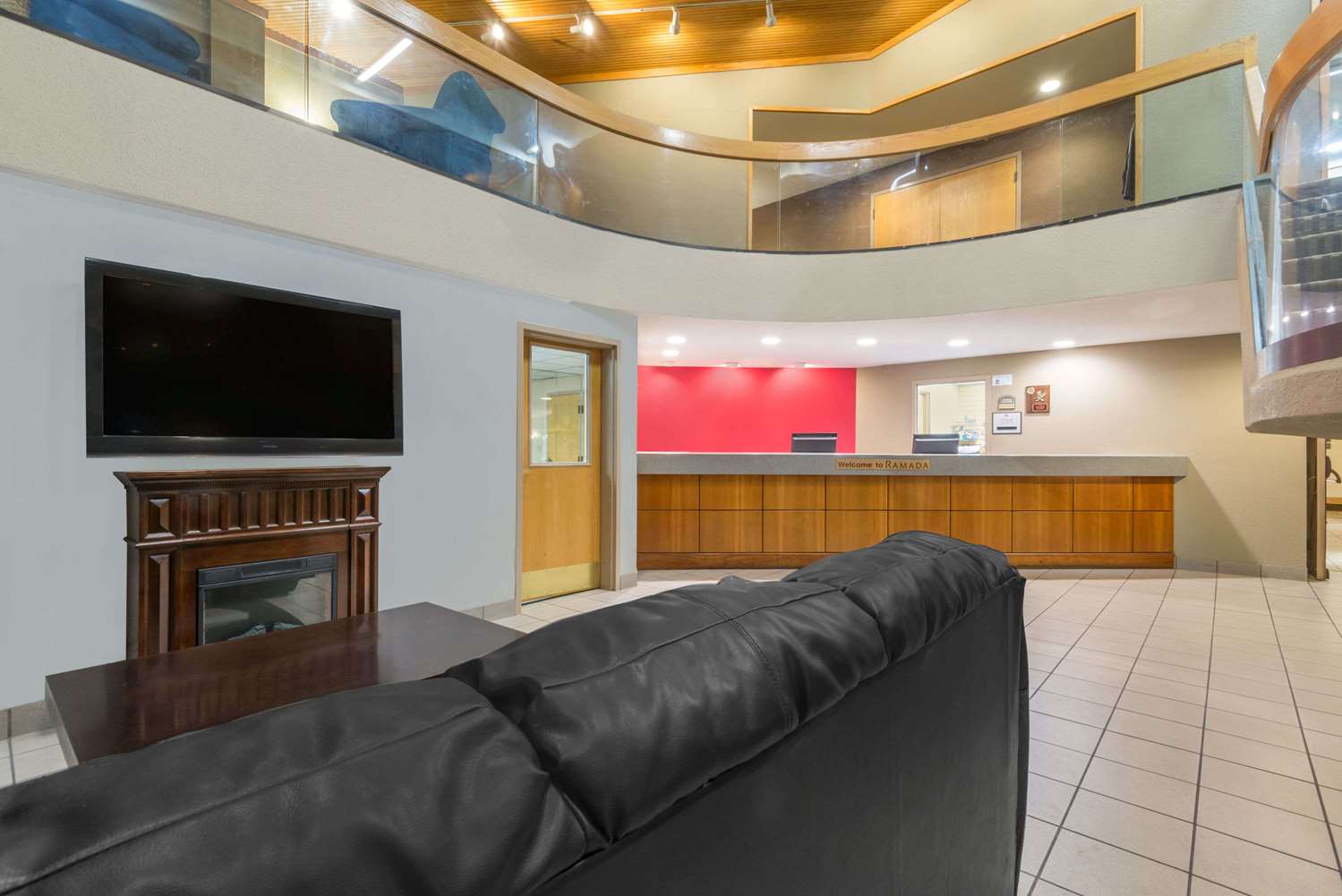 Ramada by Wyndham Columbus North 19/39