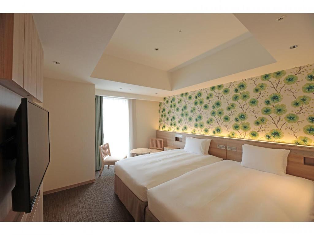 Semi Room, Hollywood, Twin Beds, 2 Semi Double Beds