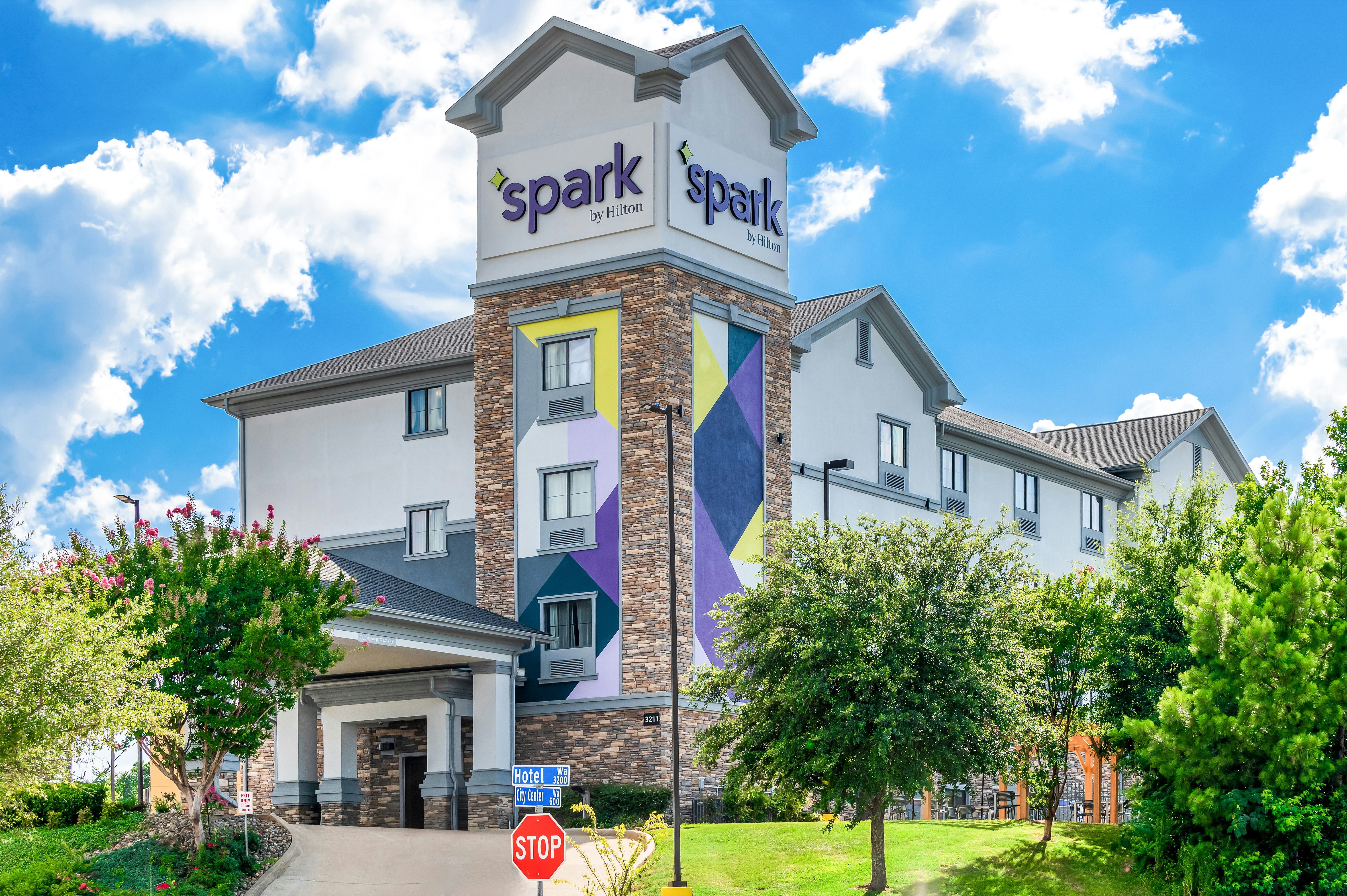 Spark by Hilton Longview 3/19