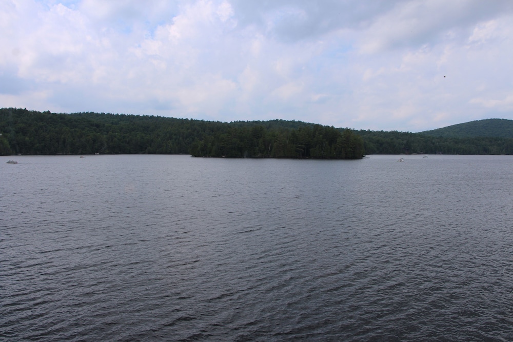 Kiwassa Lake Bed & Breakfast and Cabins 36/50
