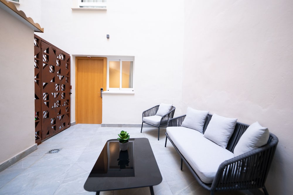 Oasis Hostel Malaga 14/39