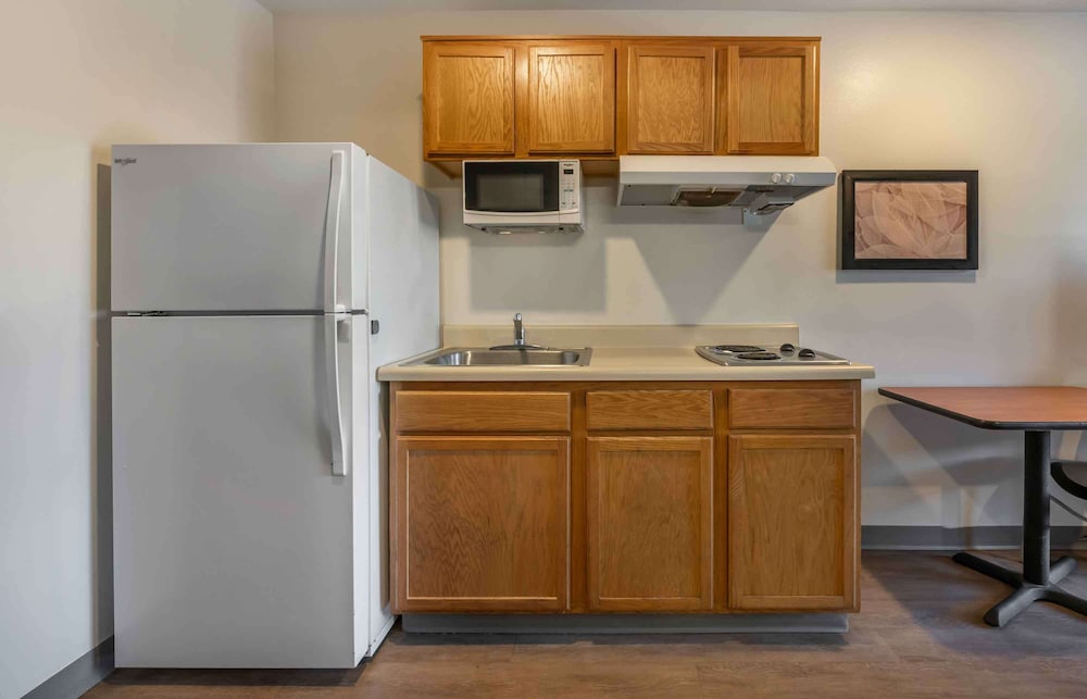 Woodspring Suites Springdale 26/30