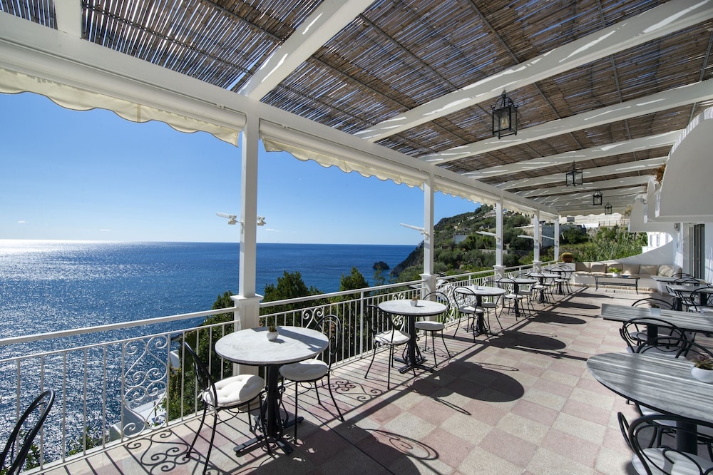 Maresca Hotel Praiano 59/78