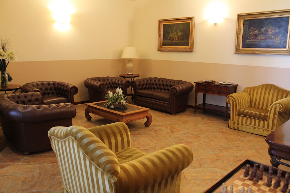 Hotel Don Carlo 31/50