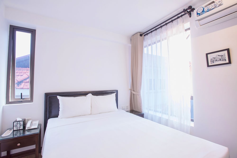 Dinh Ami Hanoi Hotel 22/63