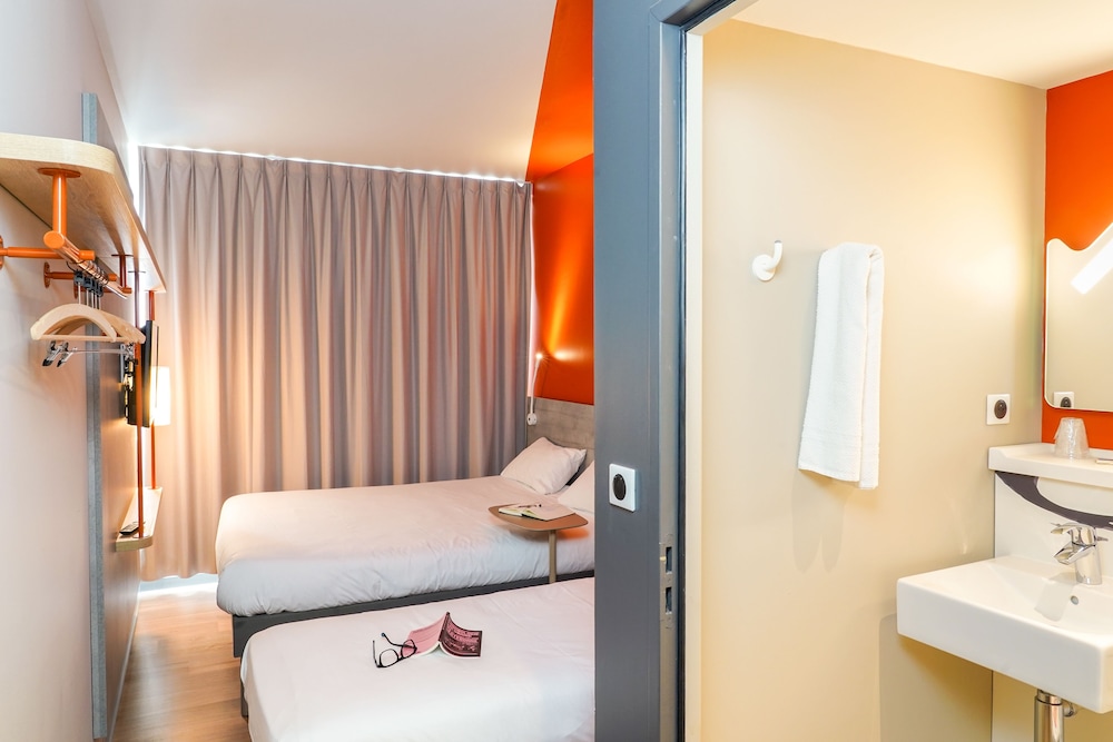 IBIS BUDGET AUBENAS 48/49