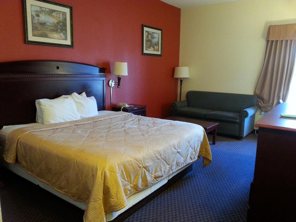 Executive Inn 12/33