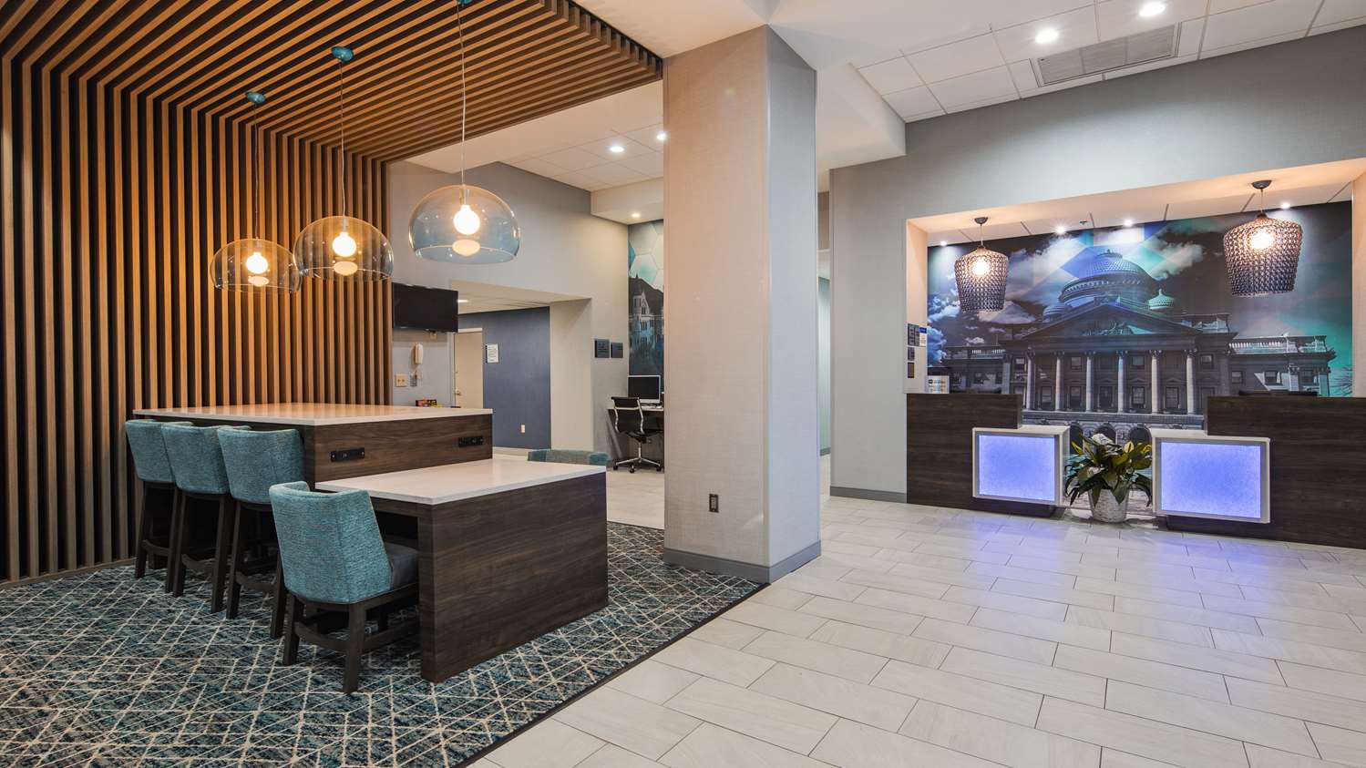 Best Western Plus Wilkes Barre-Scranton Airport Hotel 3/8