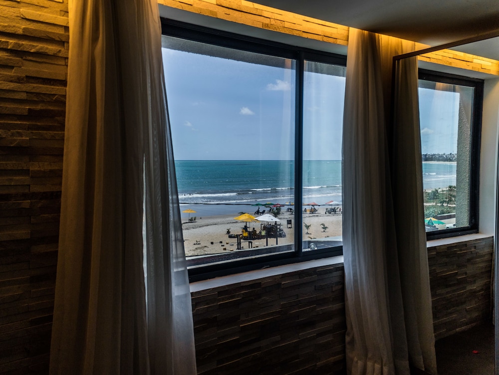 Bessa Beach Hotel 38/68
