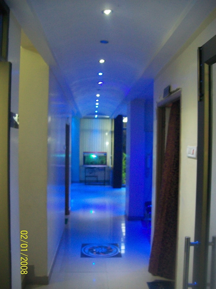 Hotel Viraat Inn 27/50