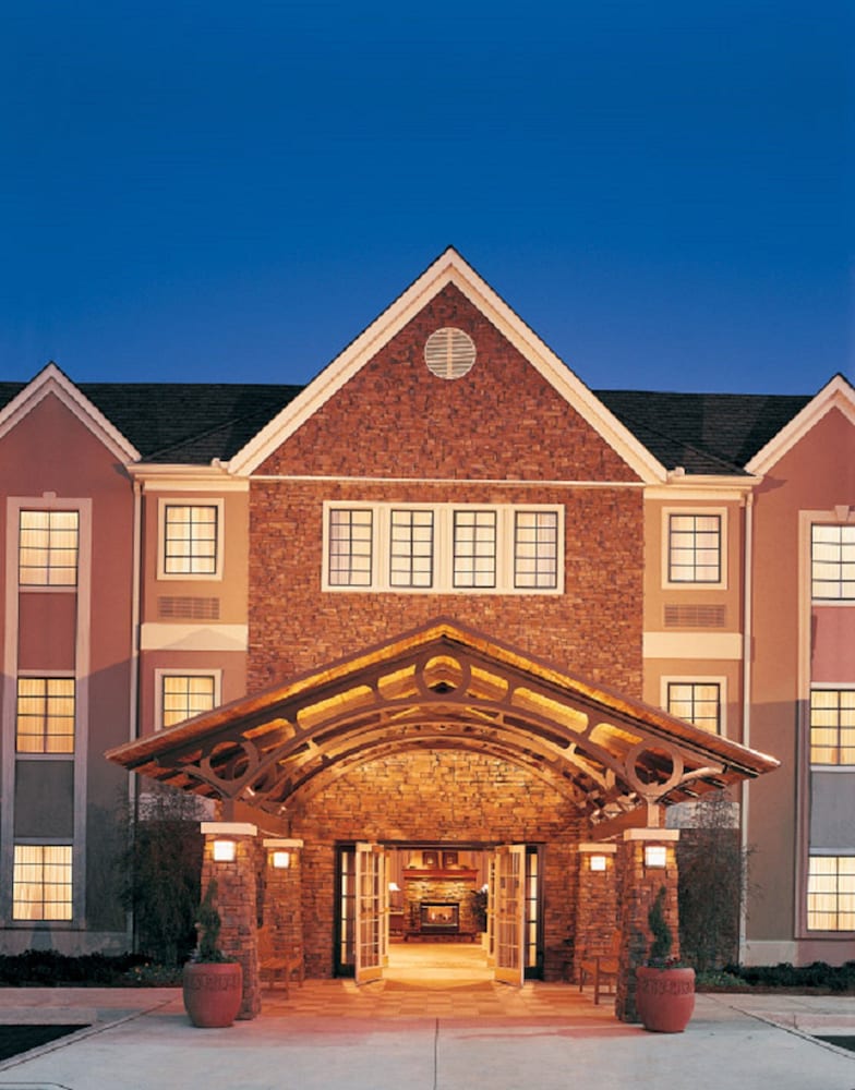 Staybridge Suites Denton 3/56