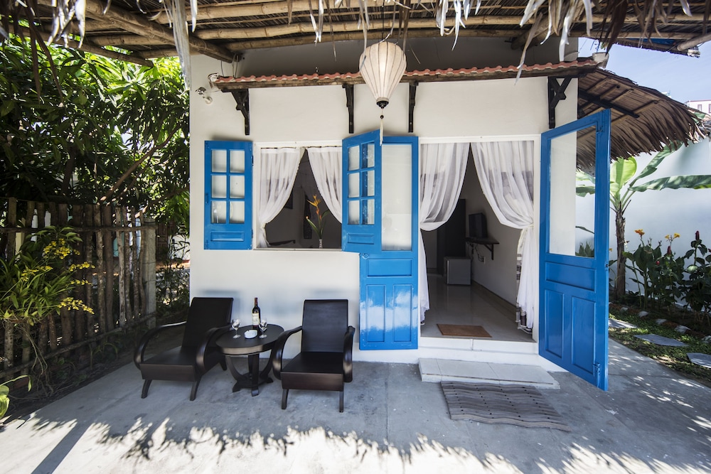 Cashew Tree Bungalow 11/65