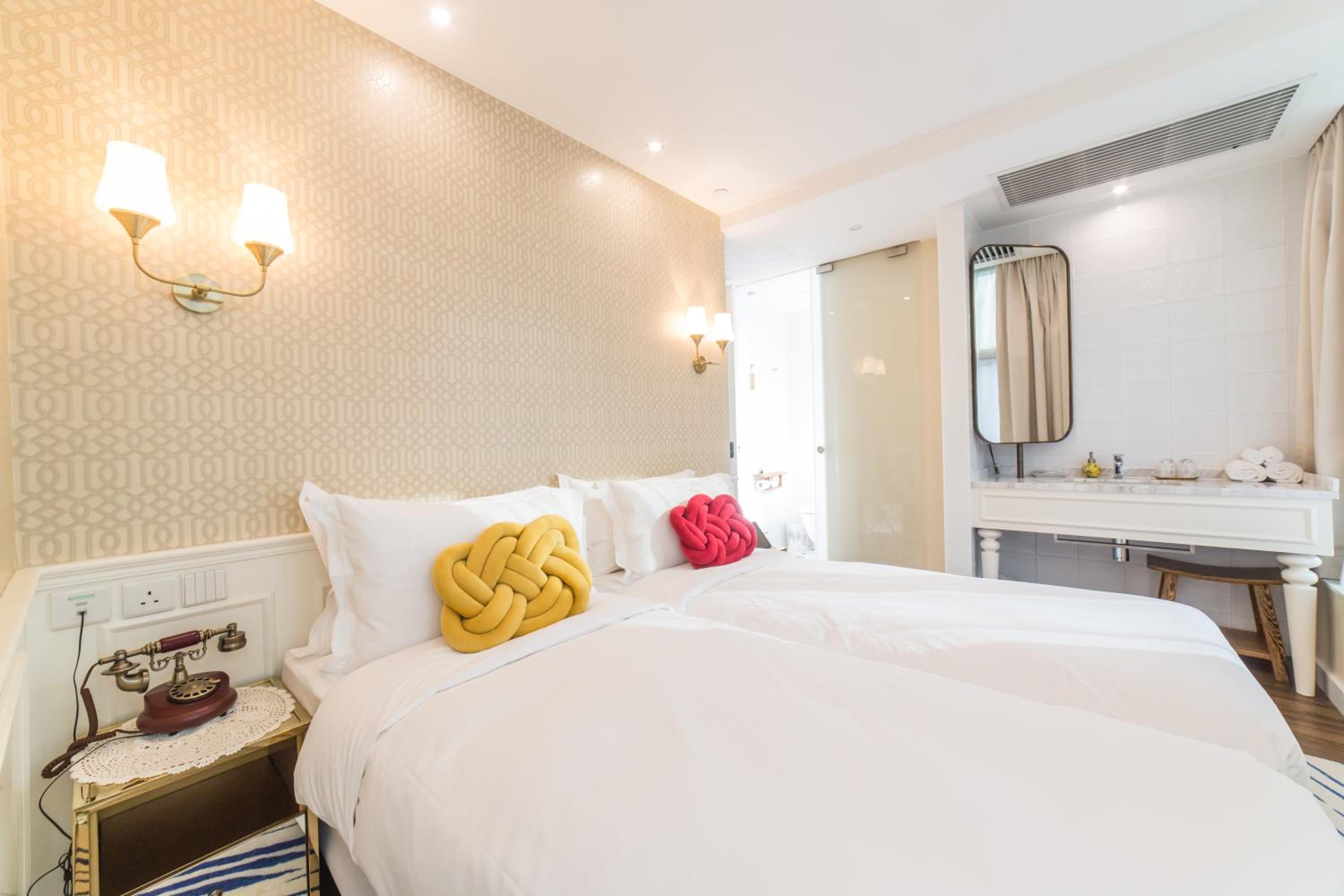Art, Premier, Twin Beds